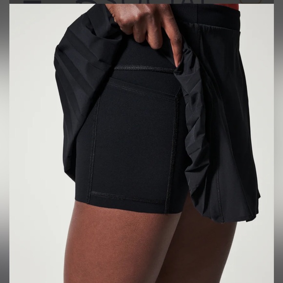 SPANX Get Moving 14” Pleated Skort - Picture 4 of 7